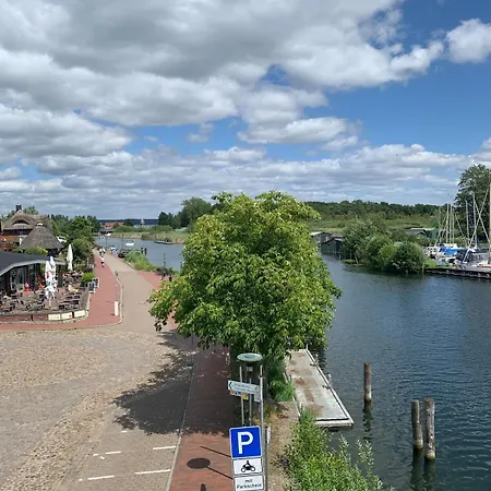 Studio-apartment Mit Balkon In Plau Am Fusslaeufig Zum Und Zur Altstadt Appartement *