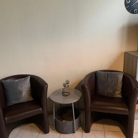 Studio-apartment Mit Balkon In Plau Am Fusslaeufig Zum Und Zur Altstadt * Plau am See