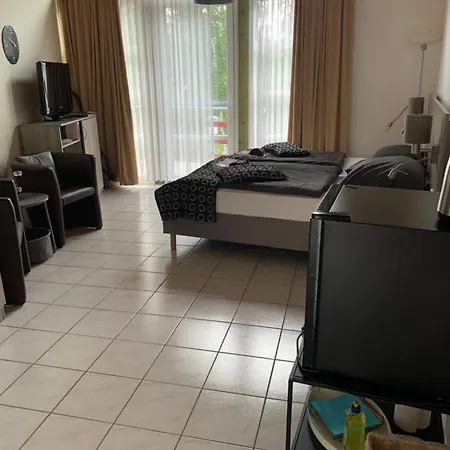 Seeglueck Plau Am - Modernes Mit Balkon Nahe -altstadt Apartmán Plau am See